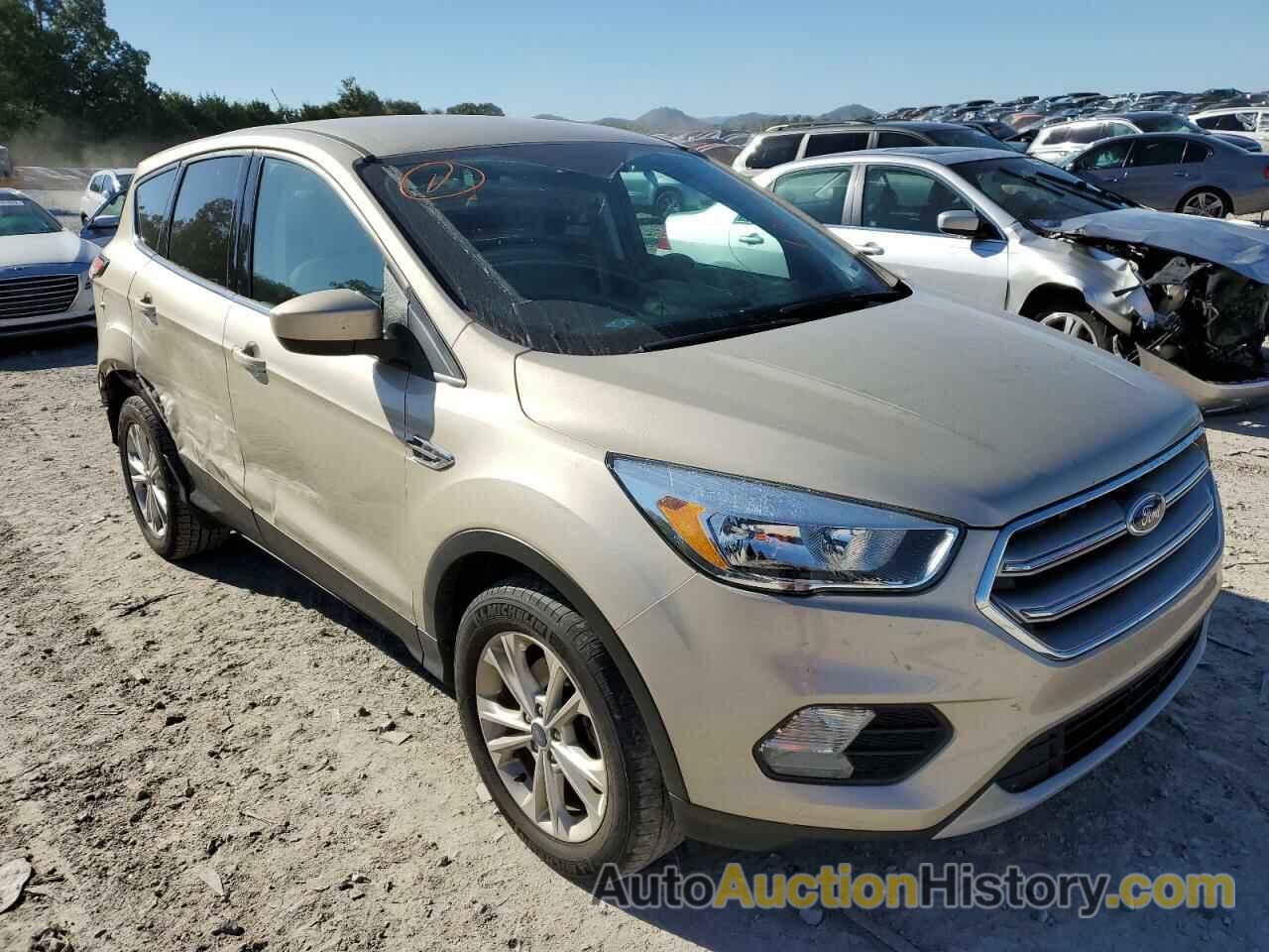 2017 FORD ESCAPE SE, 1FMCU0GD4HUF05646