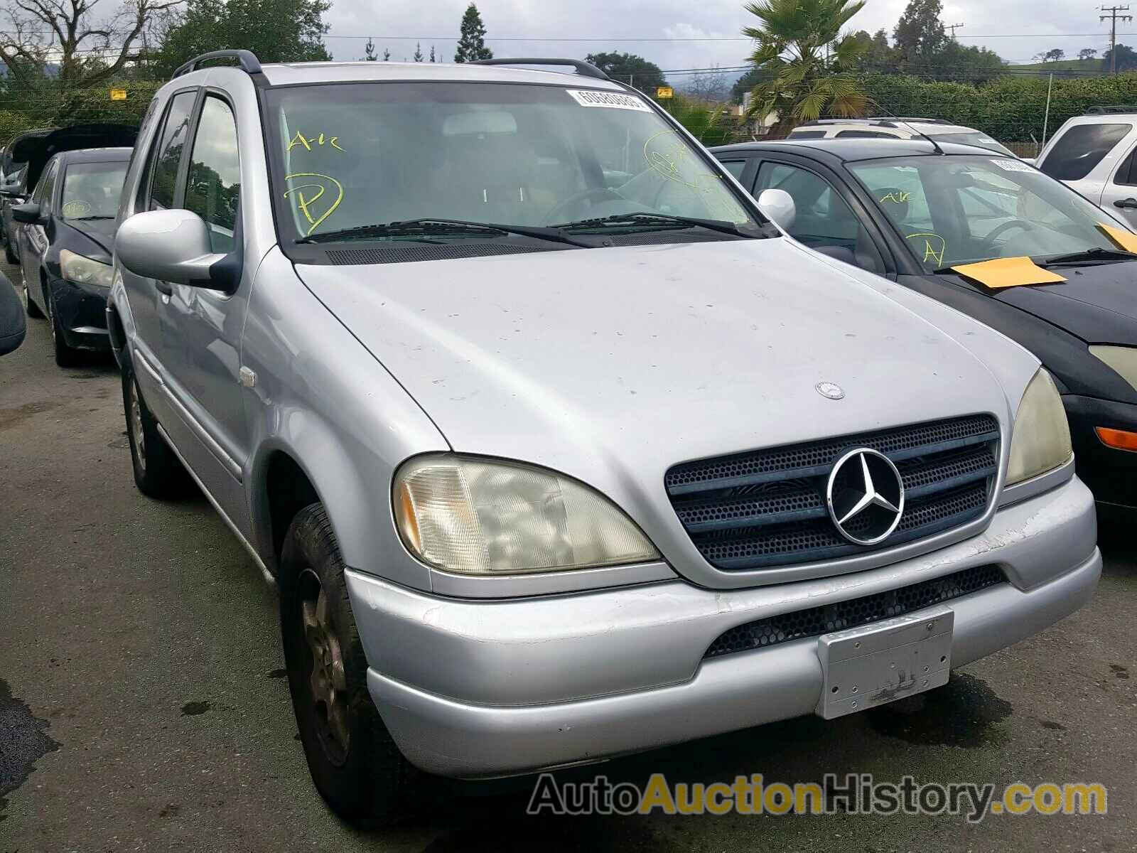 2000 MERCEDES-BENZ ML 320 320, 4JGAB54E7YA193458