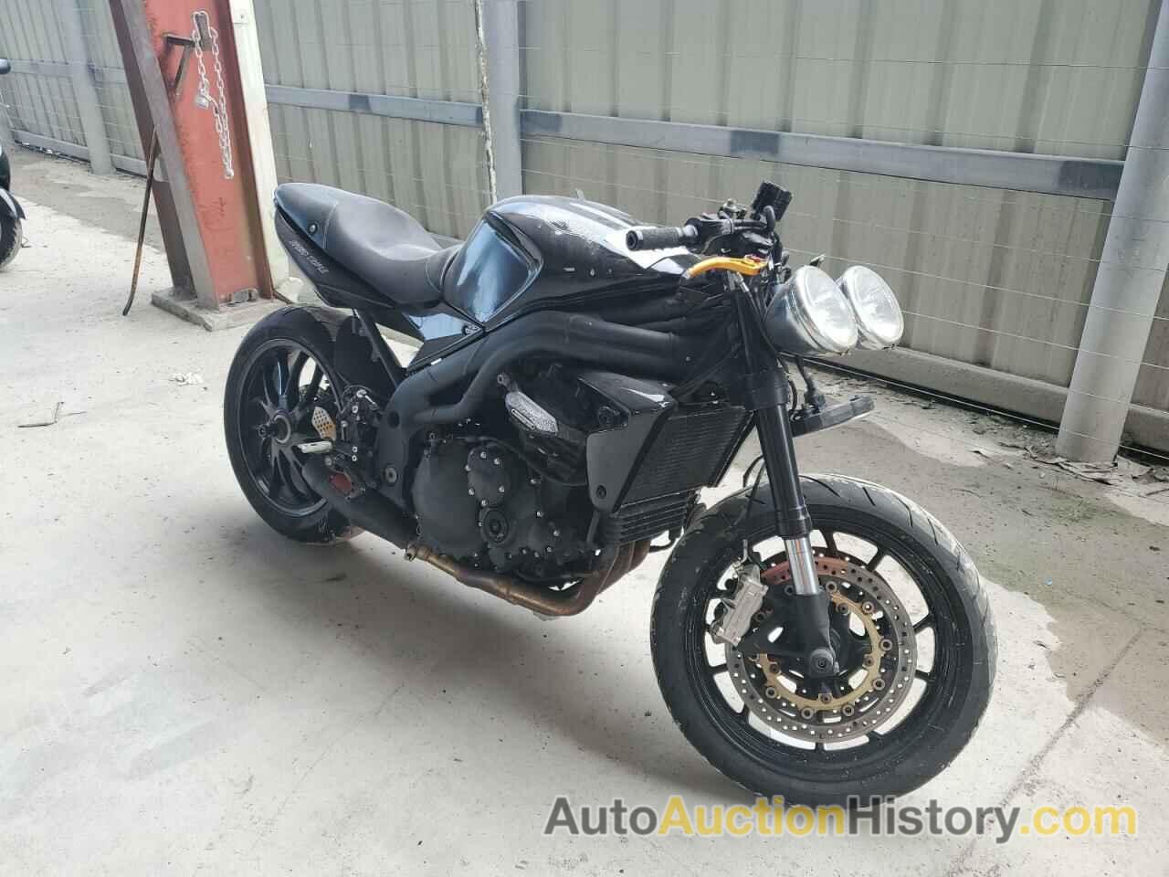 2009 TRIUMPH MOTORCYCLE SPEEDTRIPL TRIPLE, SMT500PK89J376466