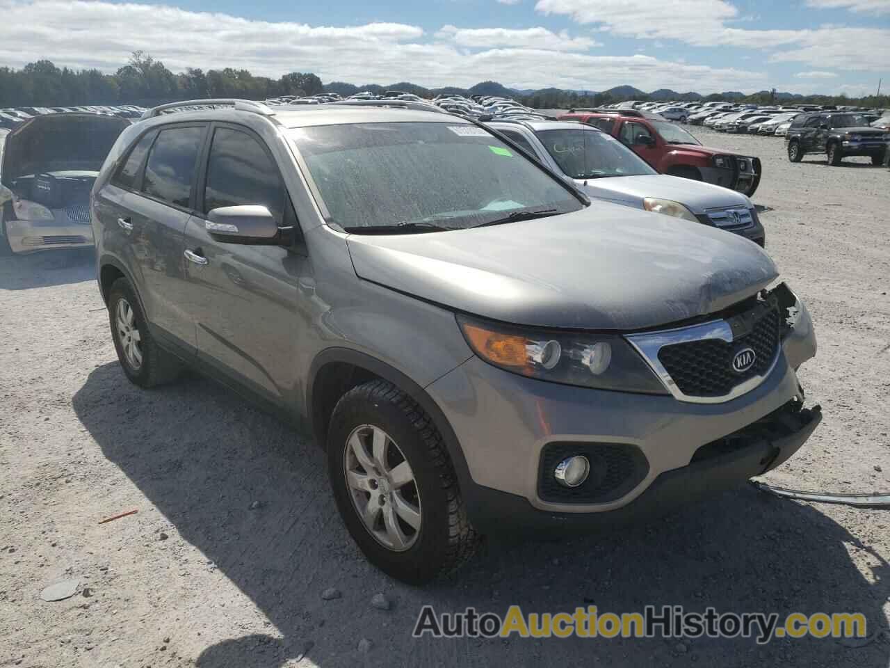 2011 KIA SORENTO BASE, 5XYKT4A12BG079389