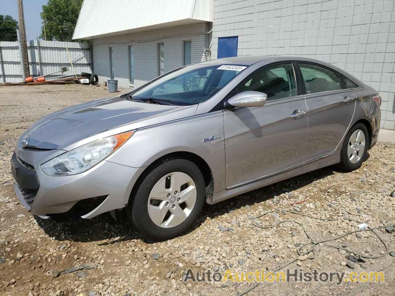 2011 HYUNDAI SONATA HYBRID, KMHEC4A47BA004688