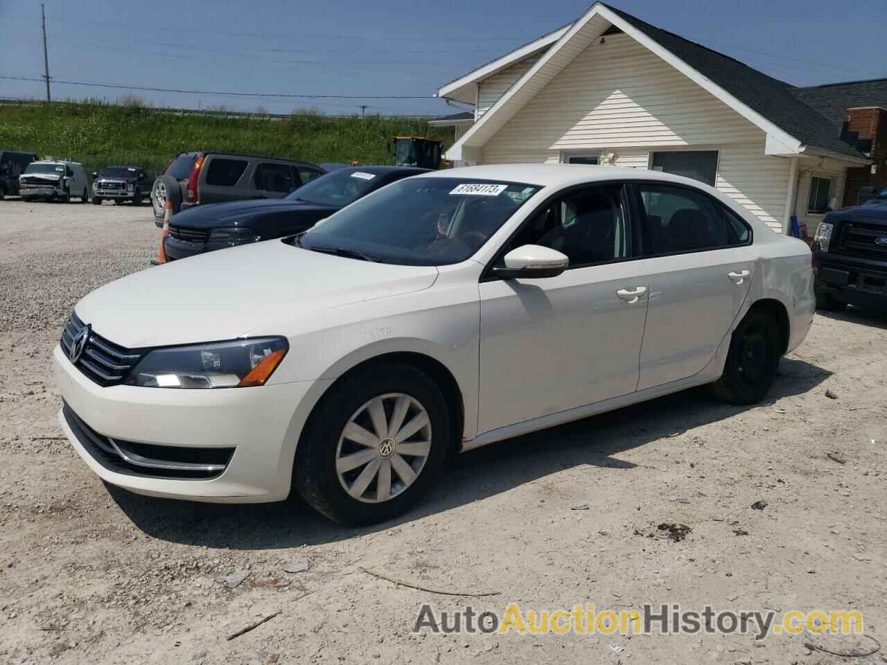 2012 VOLKSWAGEN PASSAT S, 1VWAP7A36CC082205