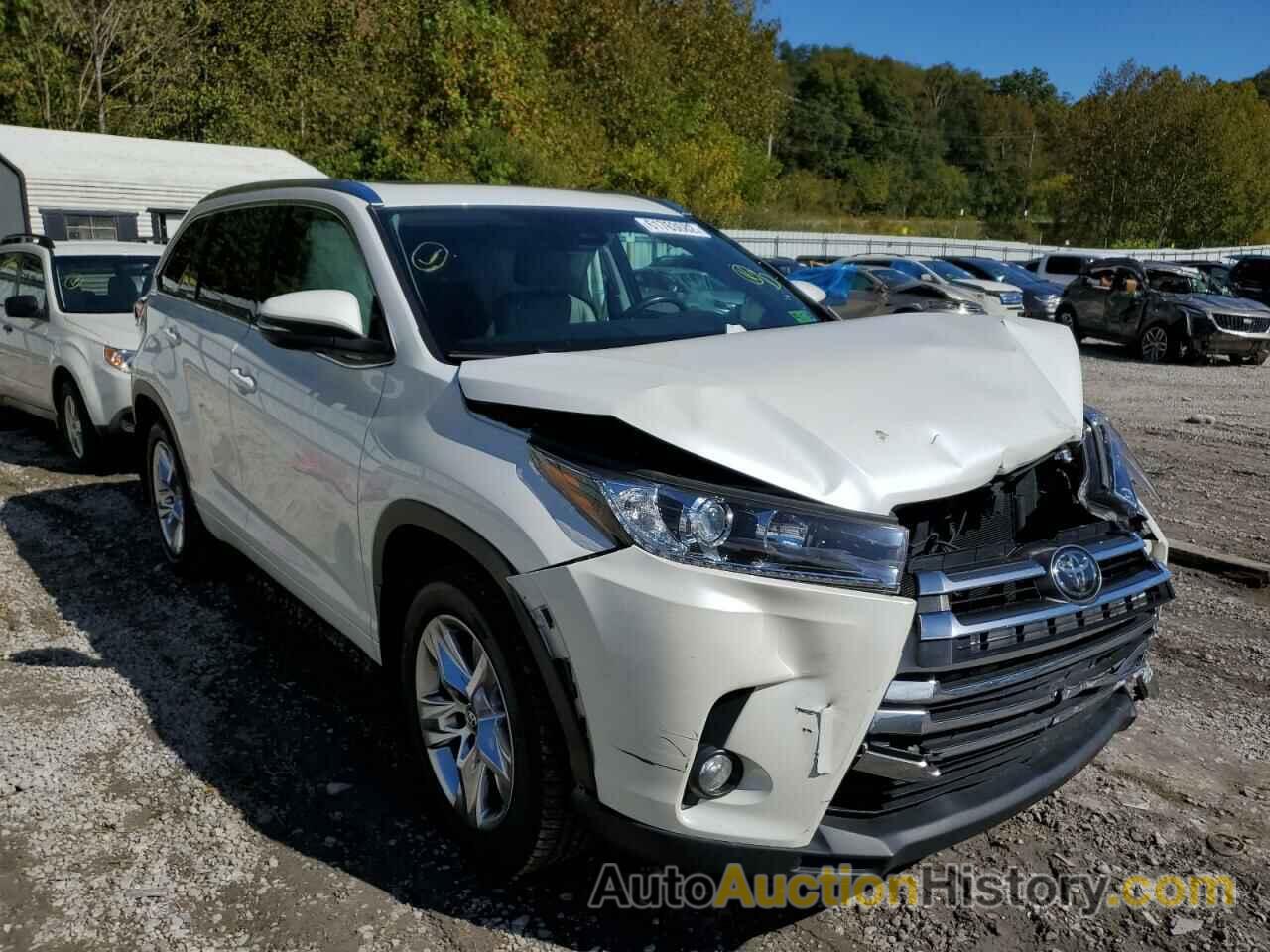 2017 TOYOTA HIGHLANDER LIMITED, 5TDDZRFHXHS453690