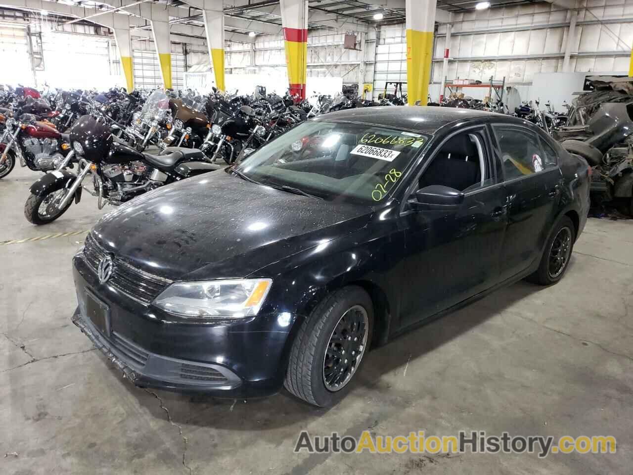 2014 VOLKSWAGEN JETTA BASE, 3VW2K7AJXEM392943