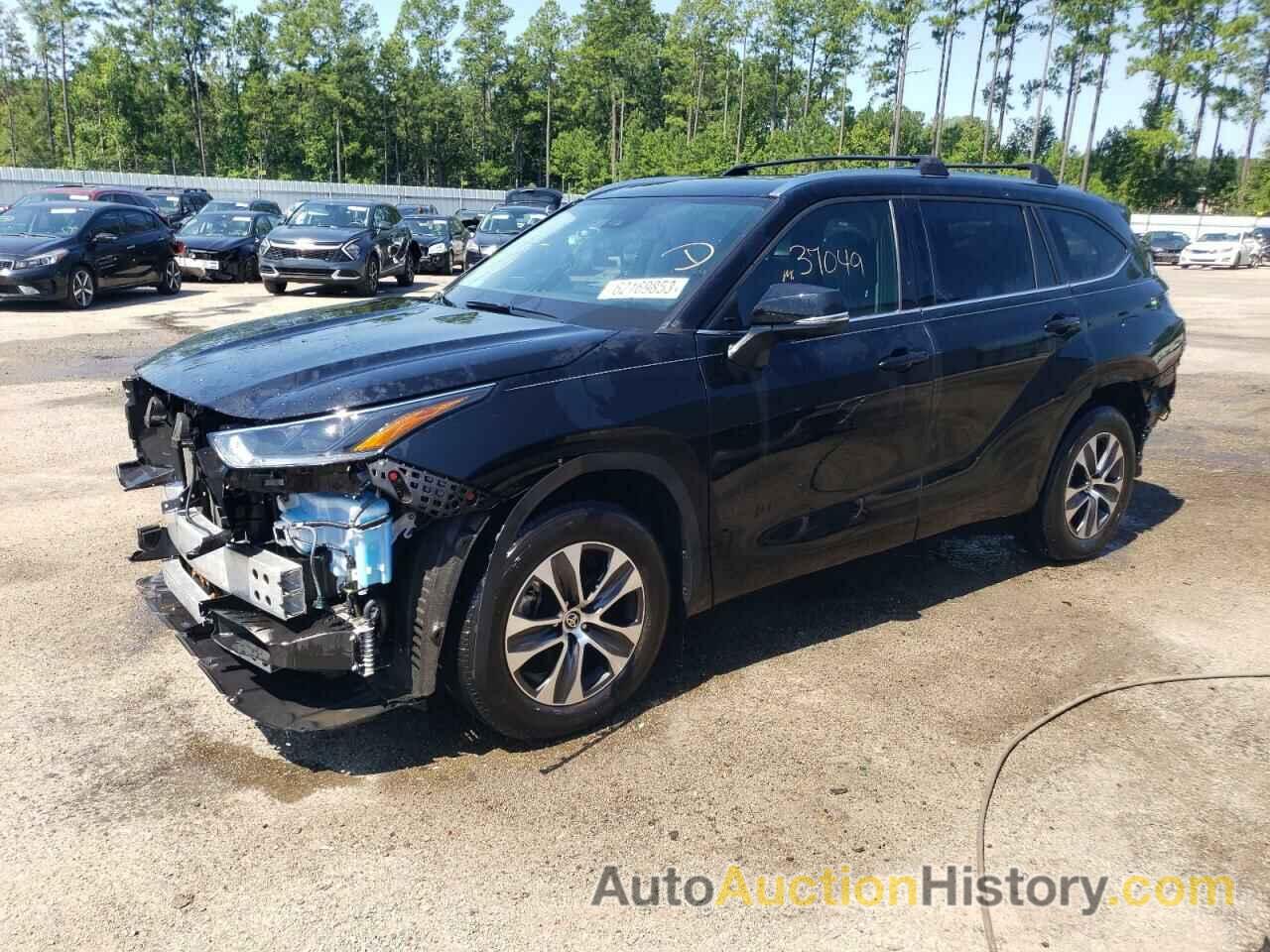 2021 TOYOTA HIGHLANDER XLE, 5TDGZRAH6MS535852