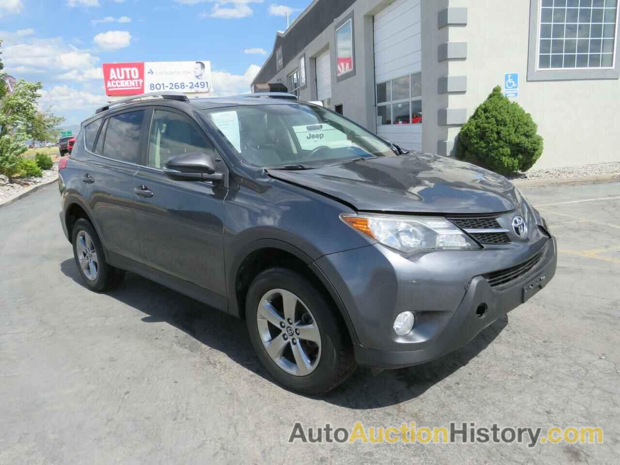 2015 TOYOTA RAV4 XLE, JTMRFREV6FD135600