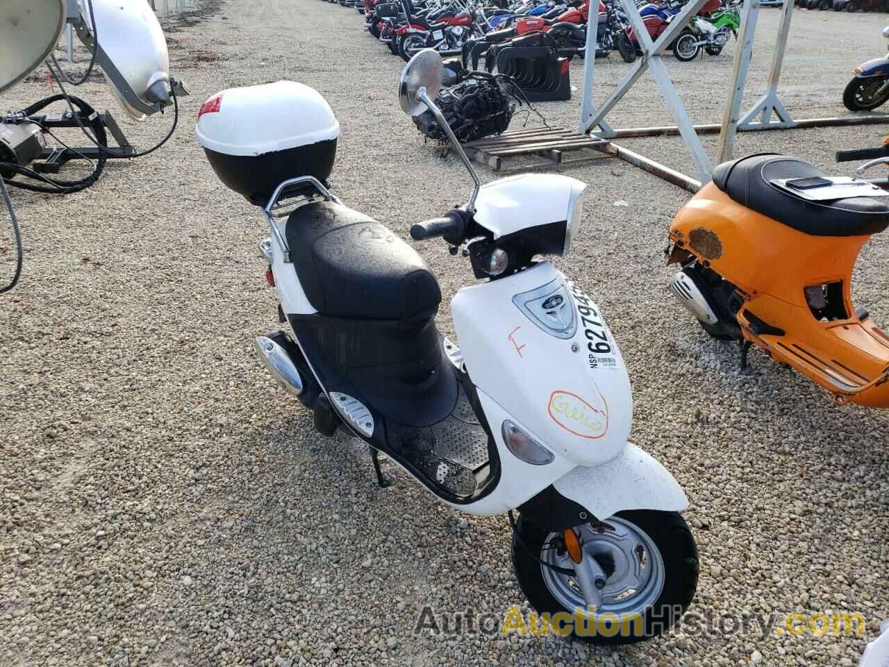 2012 GENUINE SCOOTER CO. SCOOTER 125, RFVPAC205C1012157