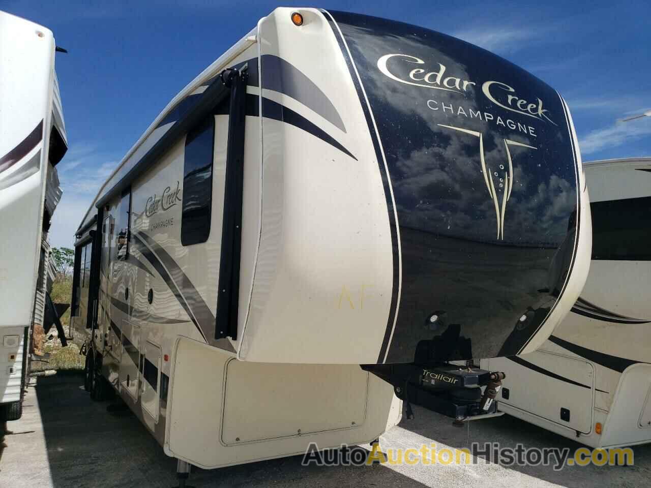 2016 WILDWOOD CEDARCREEK, 4X4FCRP20GS215836