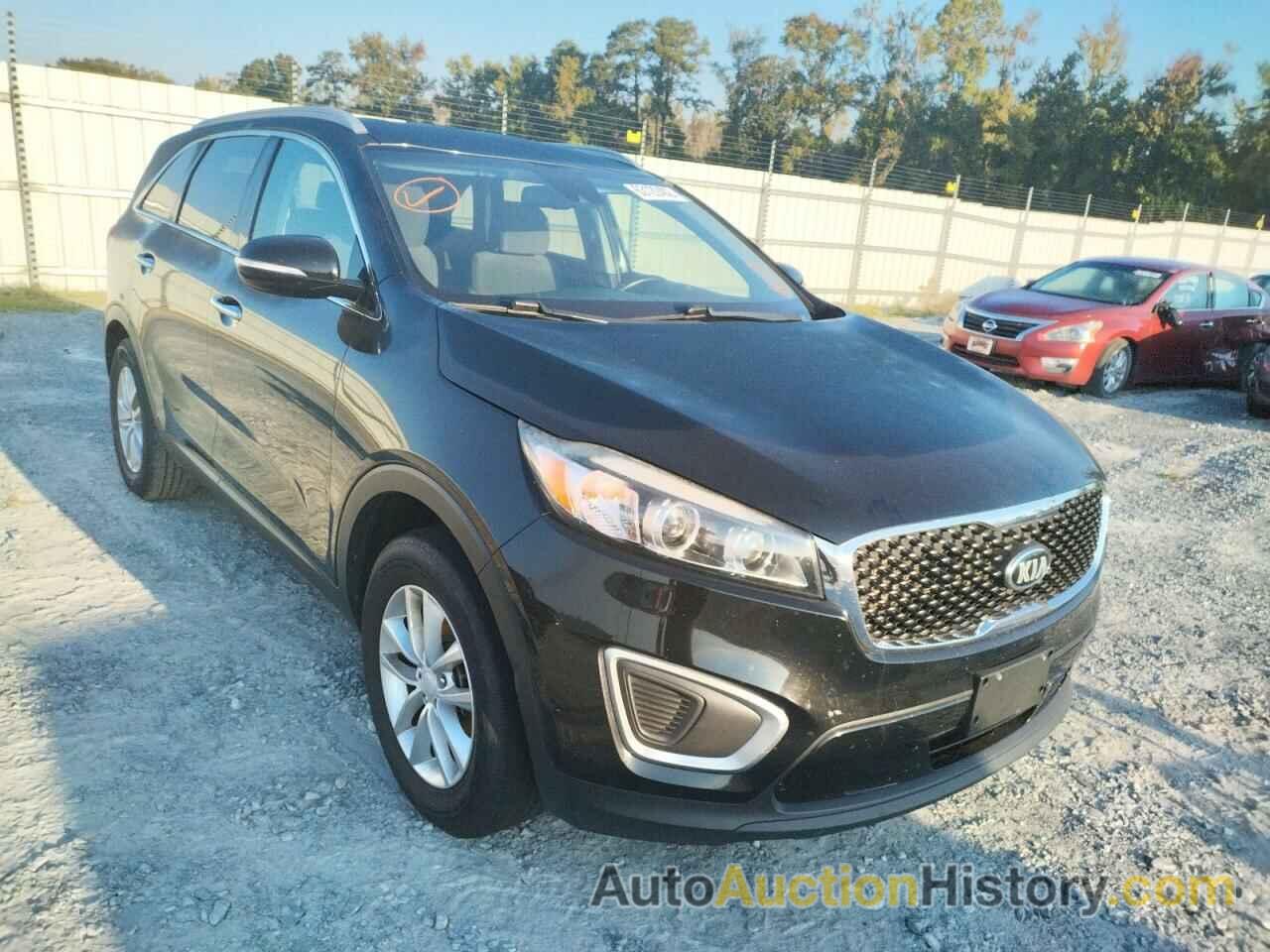 2017 KIA SORENTO LX, 5XYPG4A31HG296050