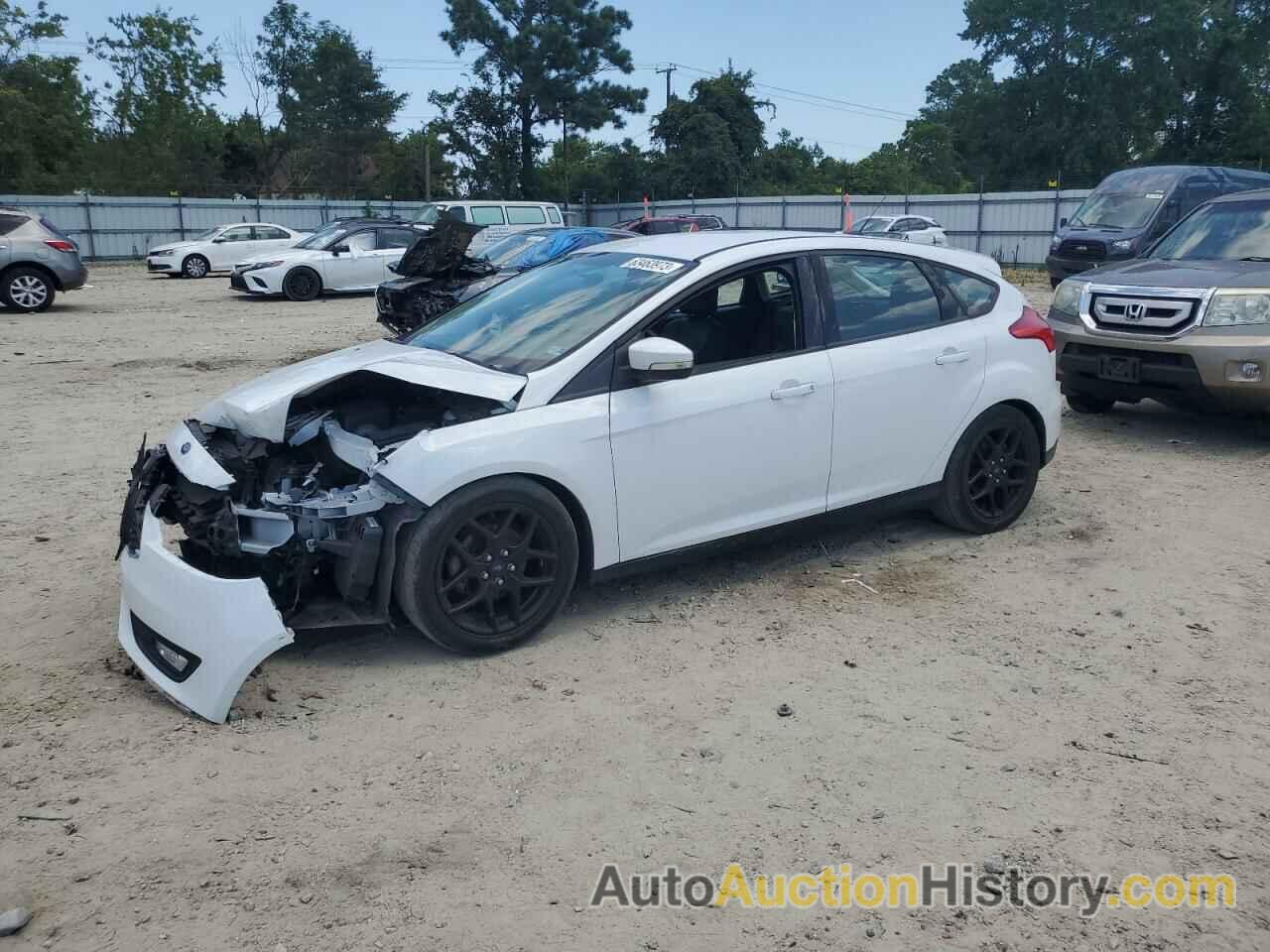 2016 FORD FOCUS SE, 1FADP3K20GL229001