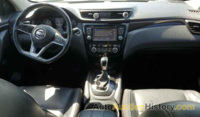 NISSAN ROGUE S, JN1BJ1CP1HW029491