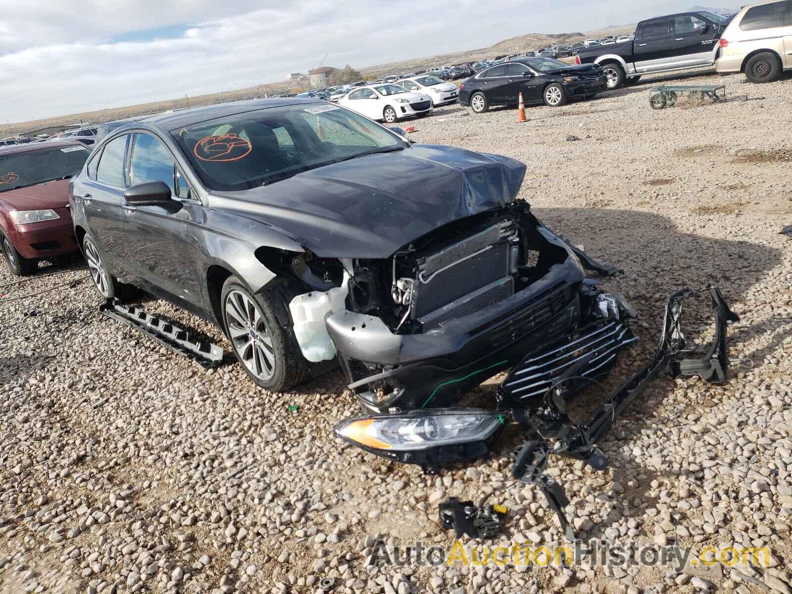 2020 FORD FUSION SE, 3FA6P0T96LR199128