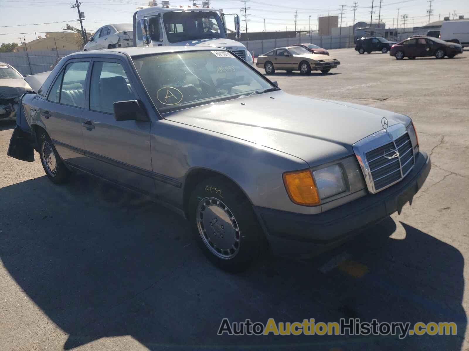 1987 MERCEDES-BENZ 260-CLASS E, WDBEA26D1HA509320