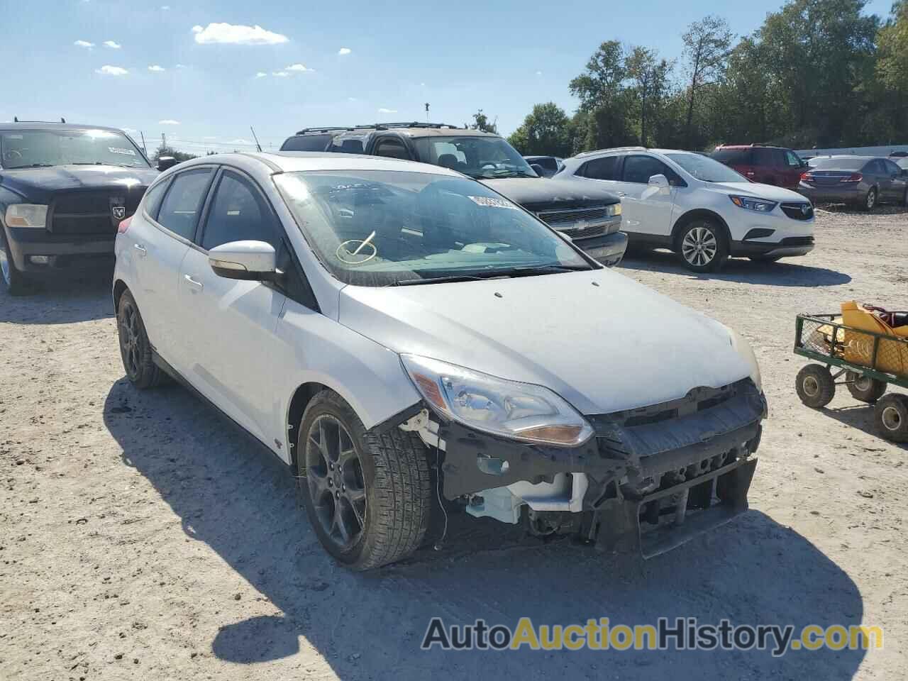 2014 FORD FOCUS SE, 1FADP3K28EL314200