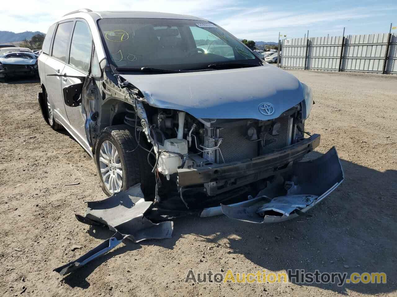 2011 TOYOTA SIENNA XLE, 5TDYK3DC2BS092828