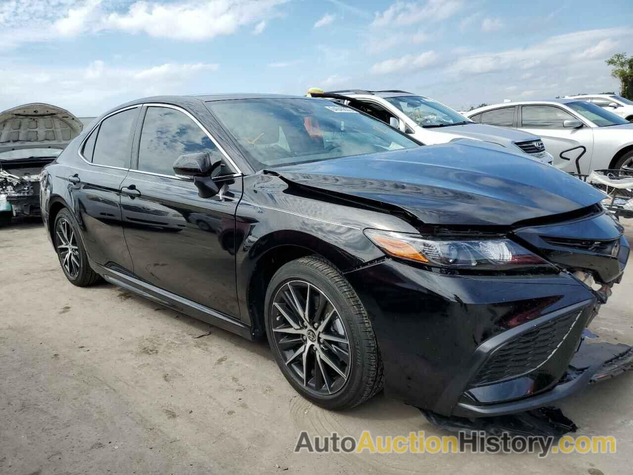 2022 TOYOTA CAMRY SE, 4T1T11AK0NU709085