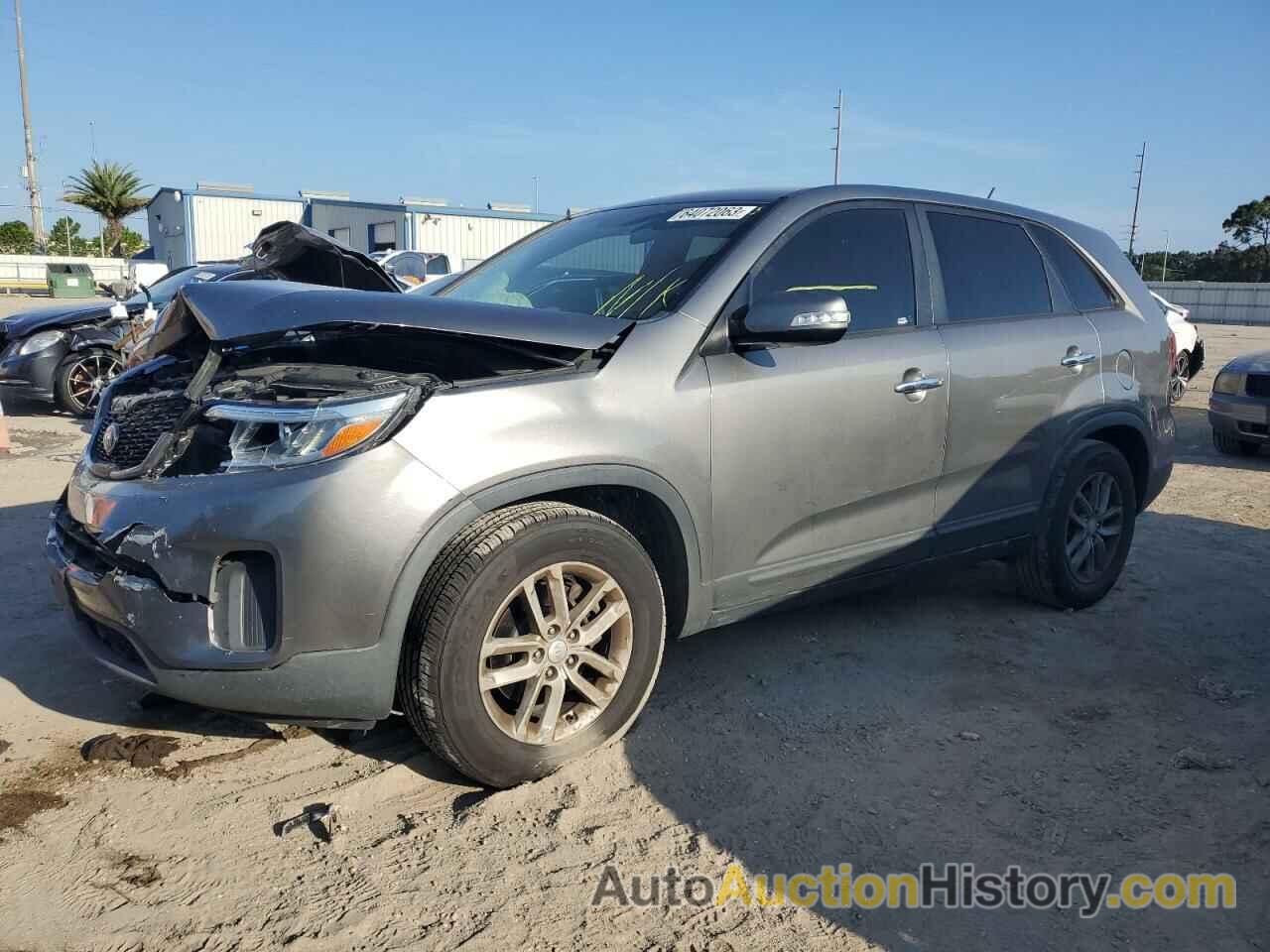 2014 KIA SORENTO LX, 5XYKT3A60EG548229