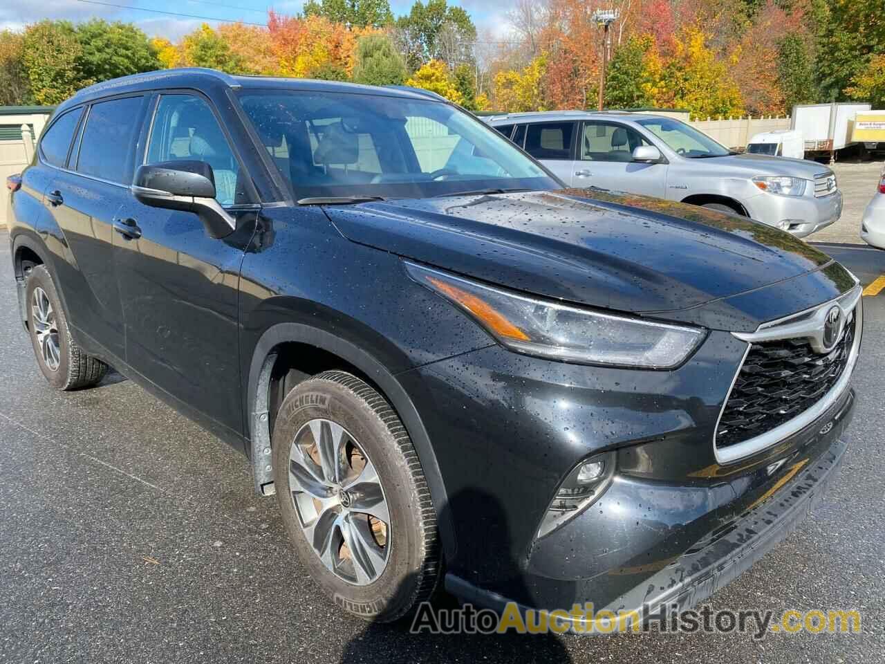 2021 TOYOTA HIGHLANDER XLE, 5TDGZRBH7MS097003