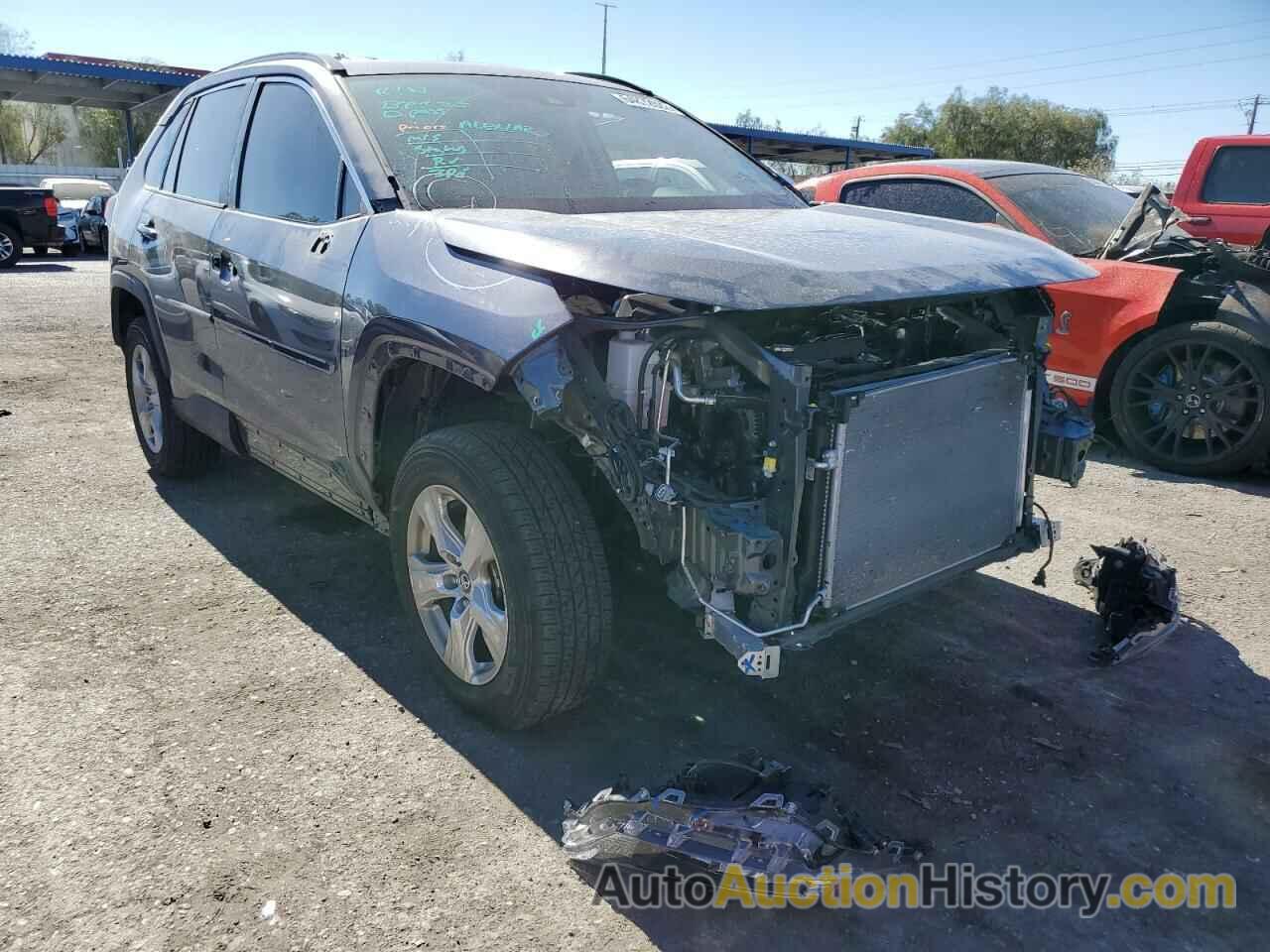 2020 TOYOTA RAV4 XLE, 2T3W1RFV0LW096212