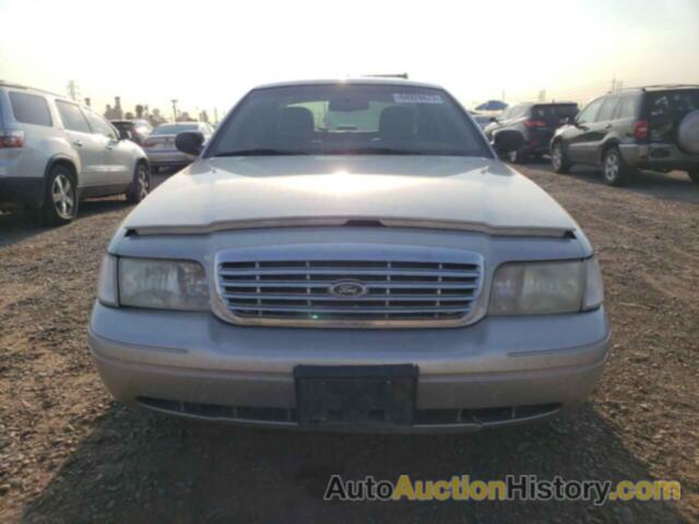 FORD CROWN VIC LX, 2FAFP74V18X127895