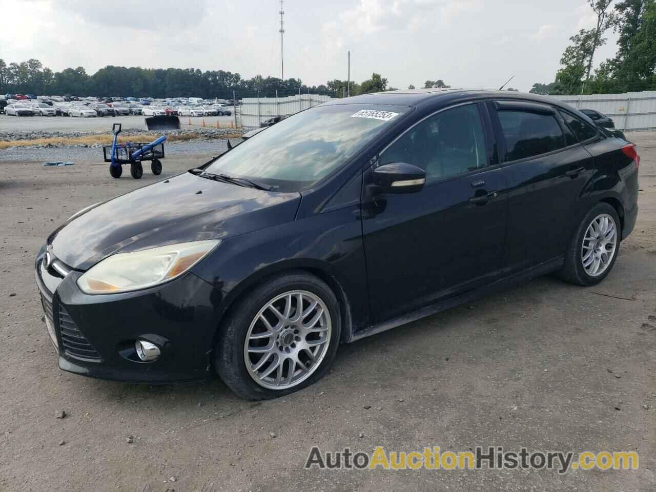 2014 FORD FOCUS SE, 1FADP3F20EL240443