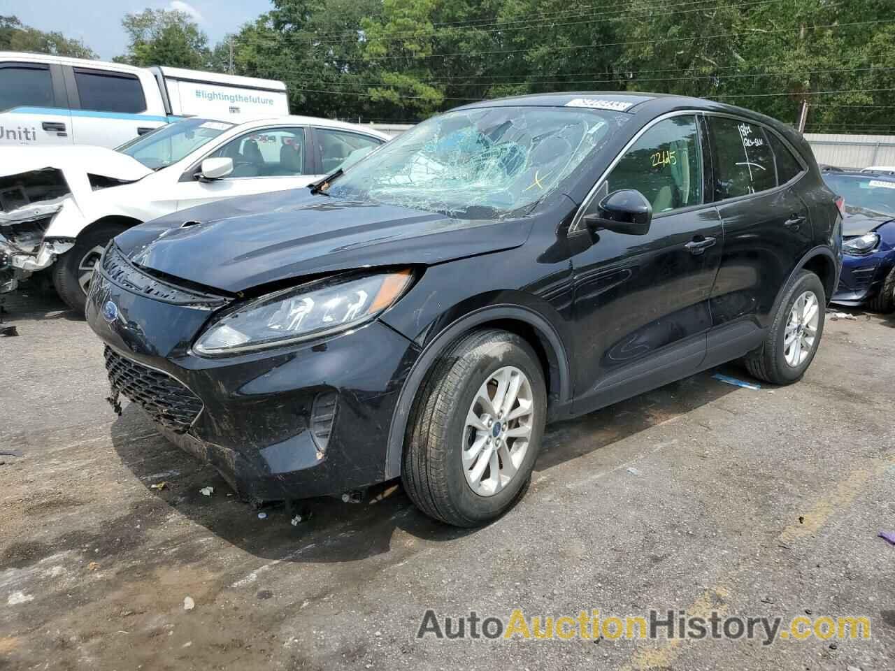 2020 FORD ESCAPE SE, 1FMCU0G60LUA21631