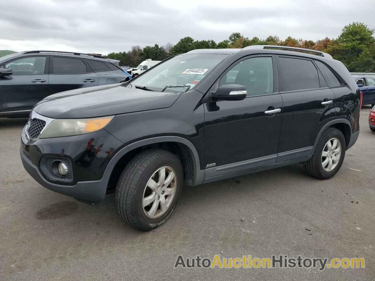 2011 KIA SORENTO BASE, 5XYKTCA10BG154794