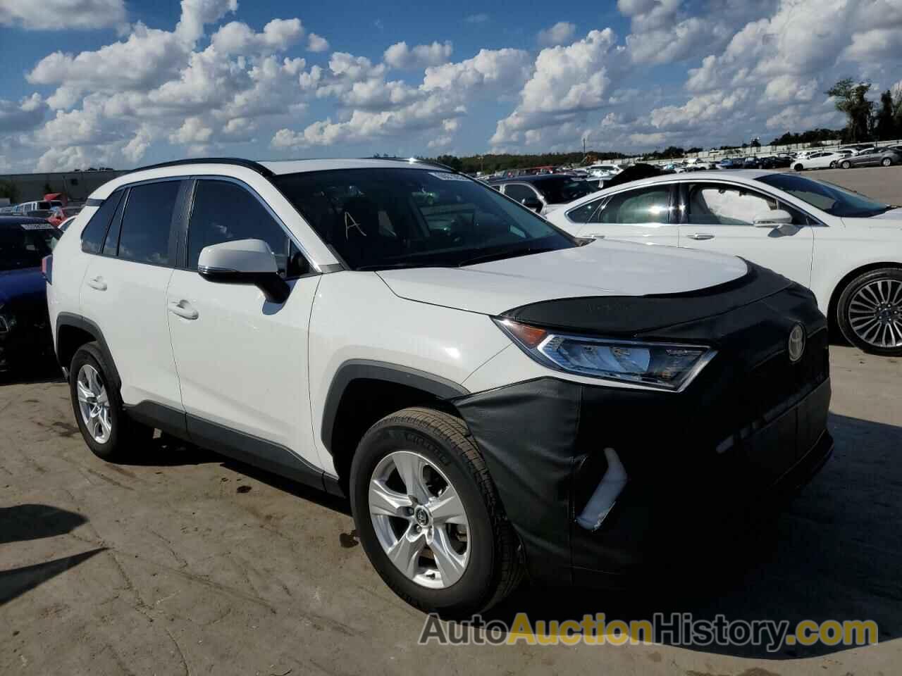 2021 TOYOTA RAV4 XLE, 2T3W1RFV1MC106488