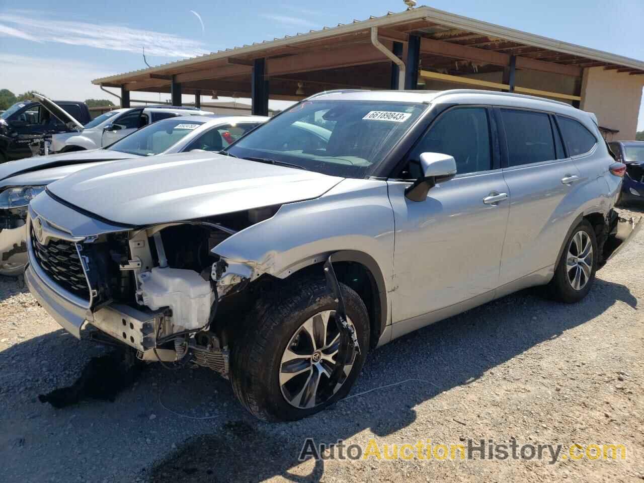 2022 TOYOTA HIGHLANDER XLE, 5TDGZRAH7NS117415