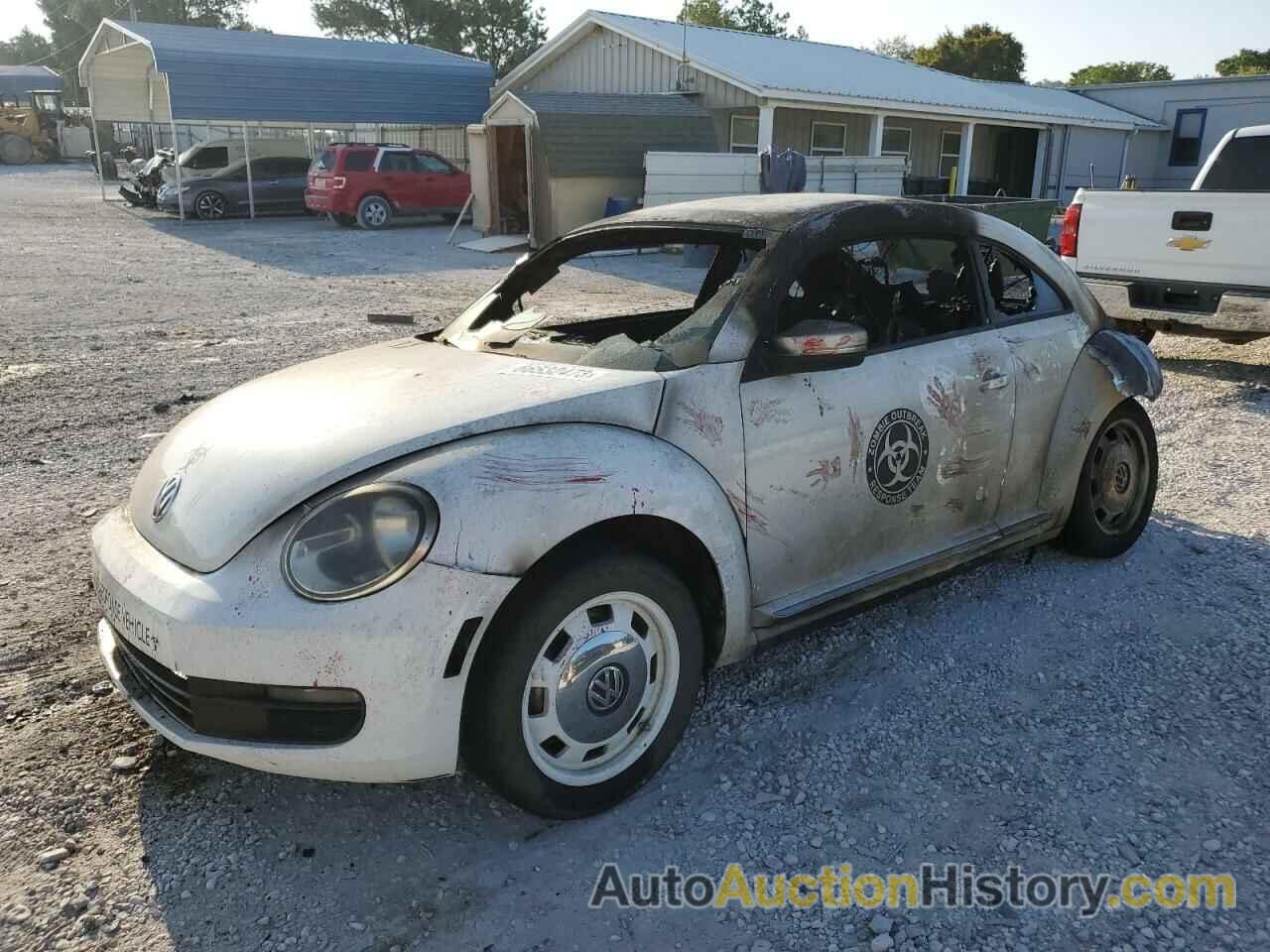 2014 VOLKSWAGEN BEETLE, 3VWHX7ATXEM624261