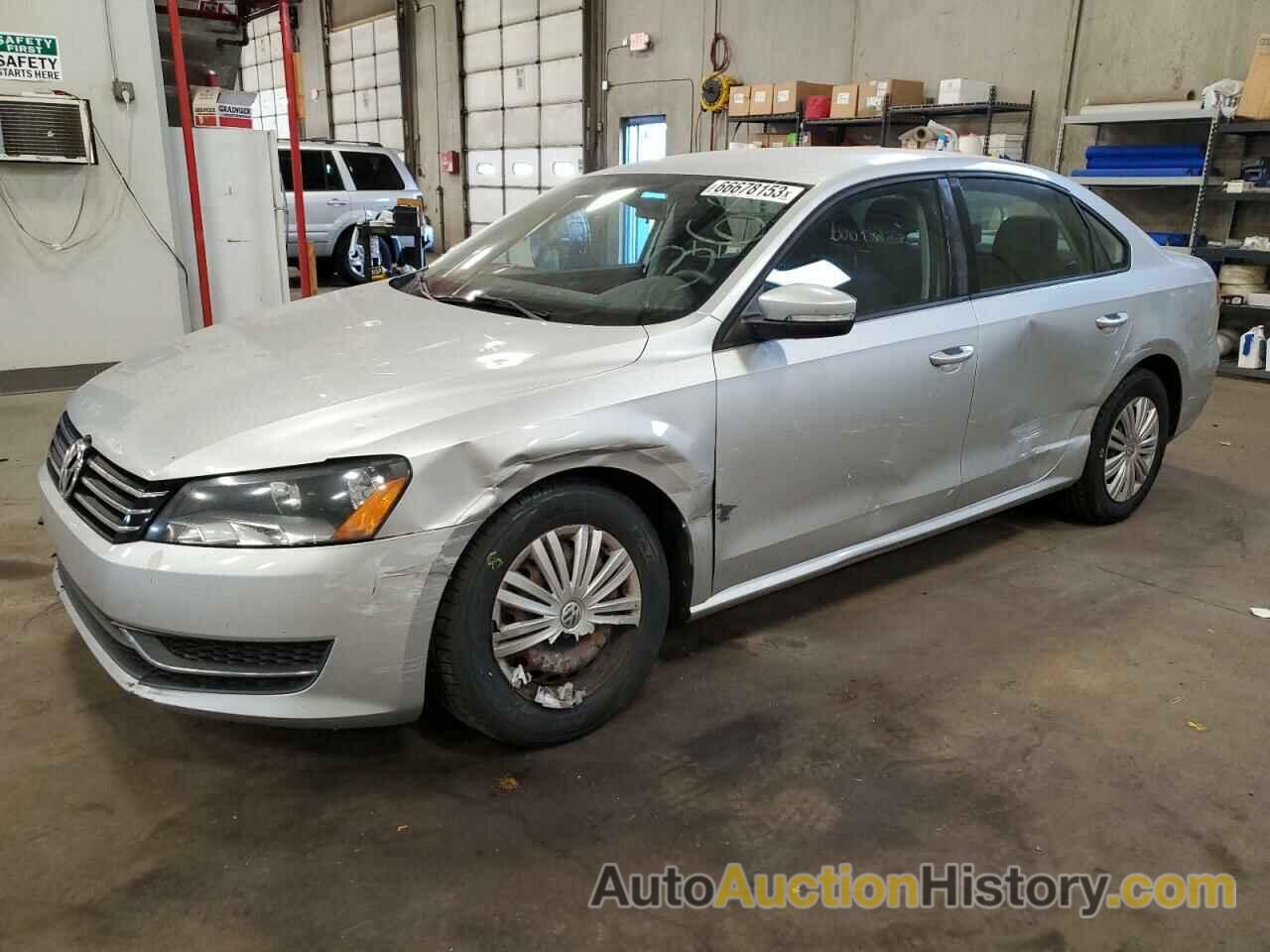 2014 VOLKSWAGEN PASSAT S, 1VWAH7A30EC017026