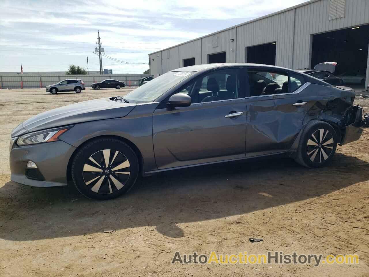 2022 NISSAN ALTIMA SV, 1N4BL4DVXNN383670