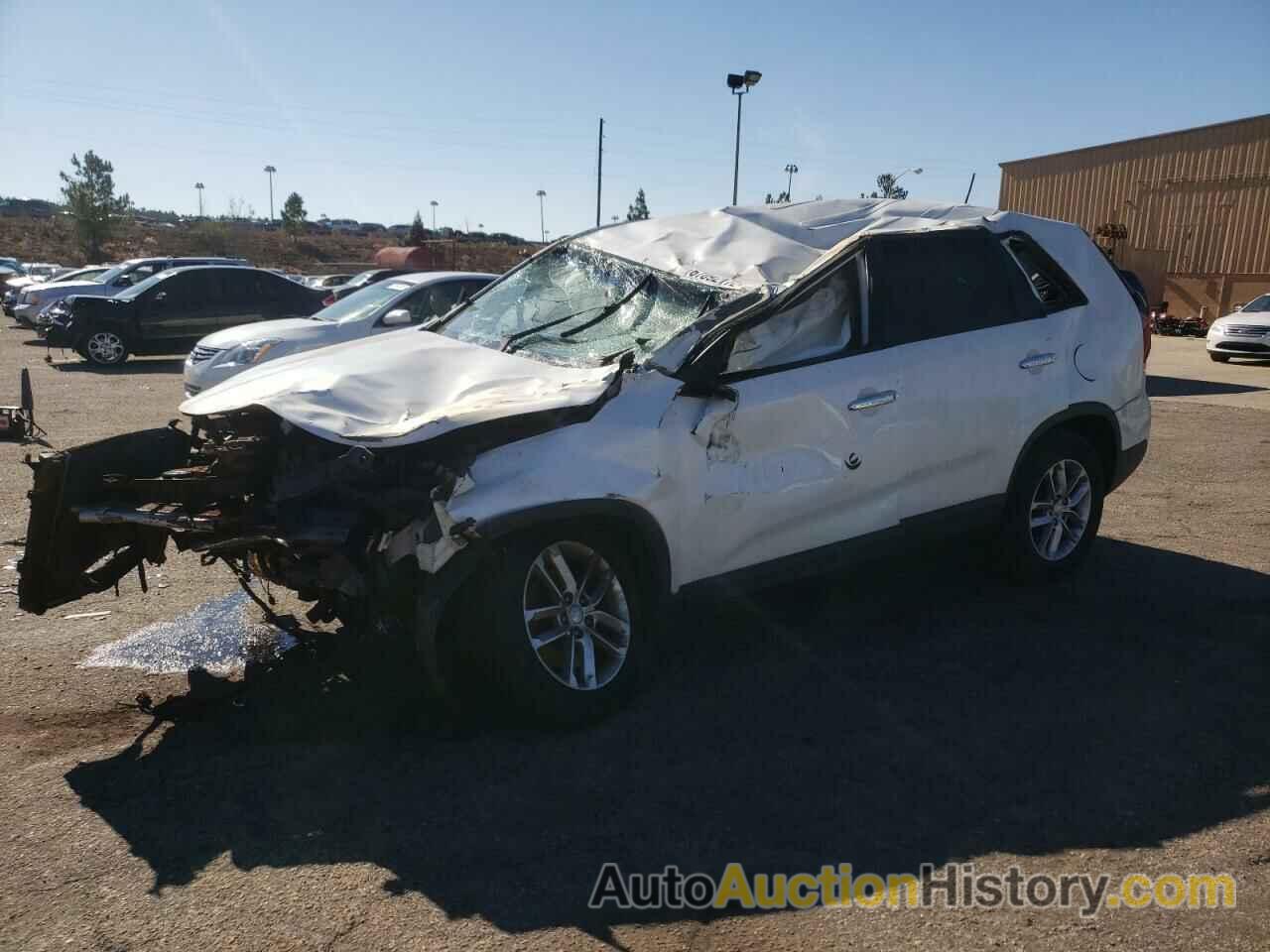 2015 KIA SORENTO LX, 5XYKT3A63FG552907