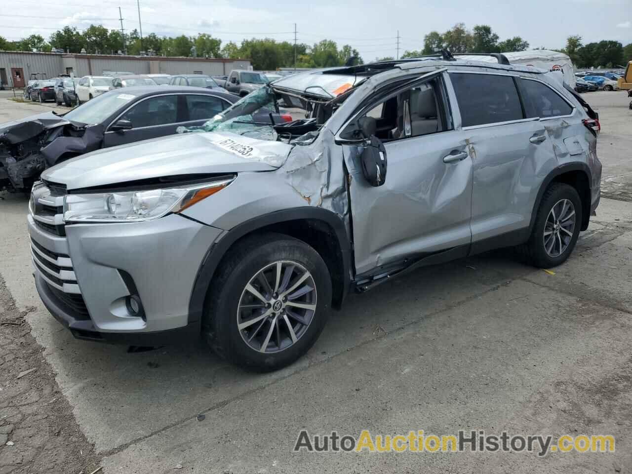 2019 TOYOTA HIGHLANDER SE, 5TDJZRFH0KS714318