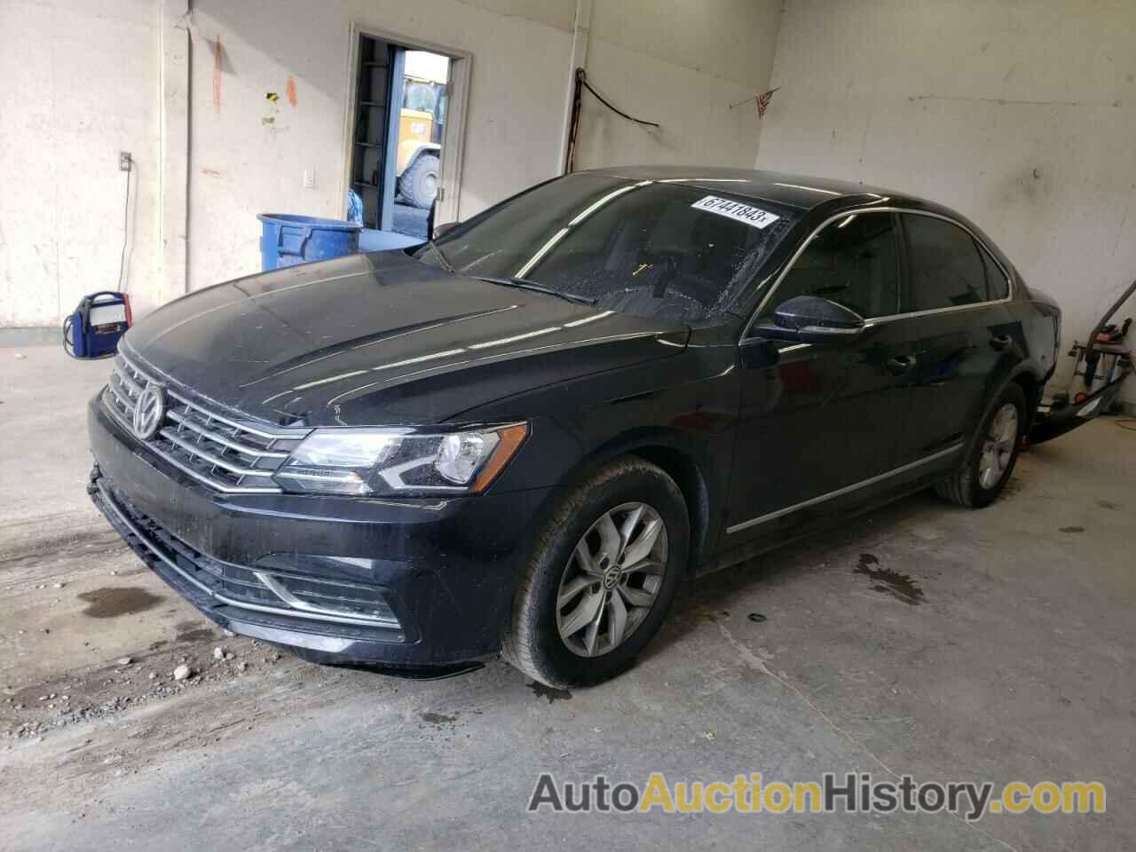 2017 VOLKSWAGEN PASSAT S, 1VWAT7A32HC052167