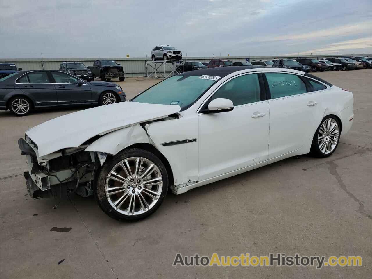 2011 JAGUAR XJ, SAJWA2GB1BLV06515