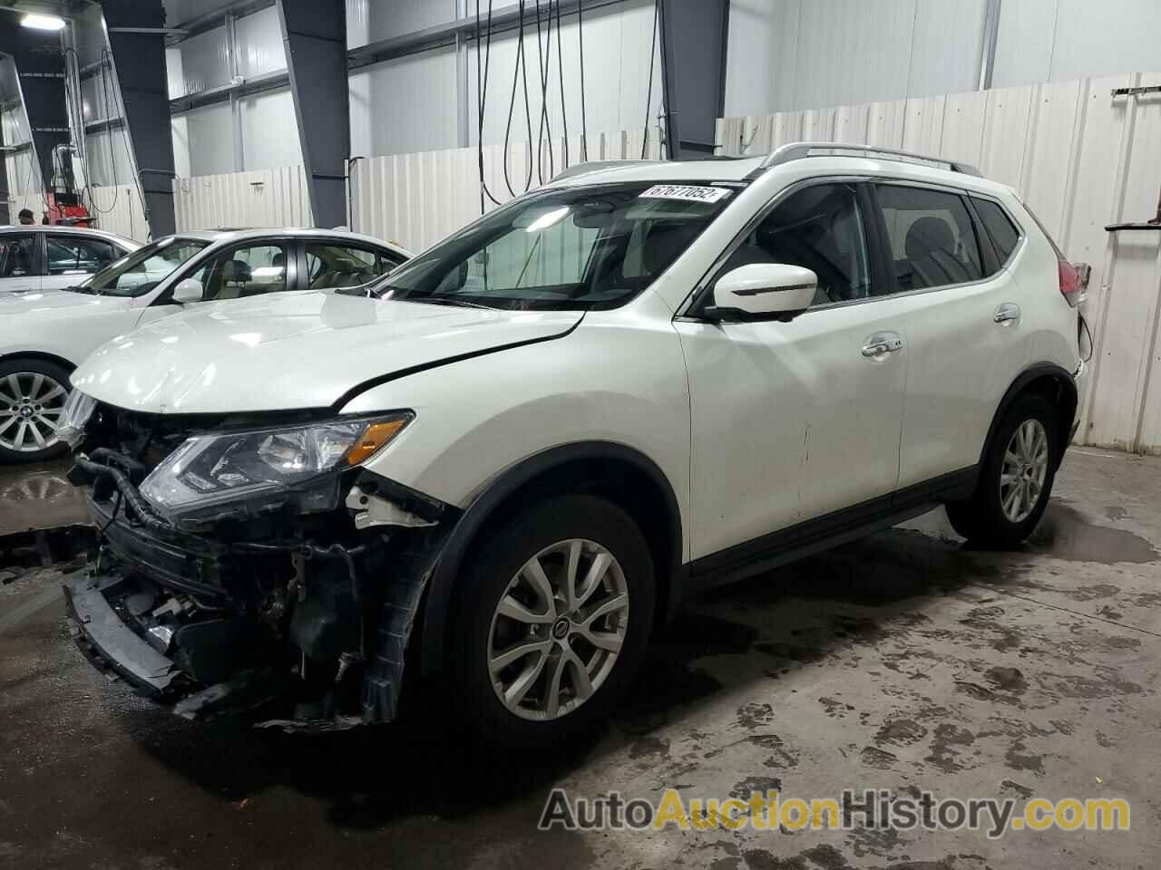 2017 NISSAN ROGUE SV, 5N1AT2MV8HC738776