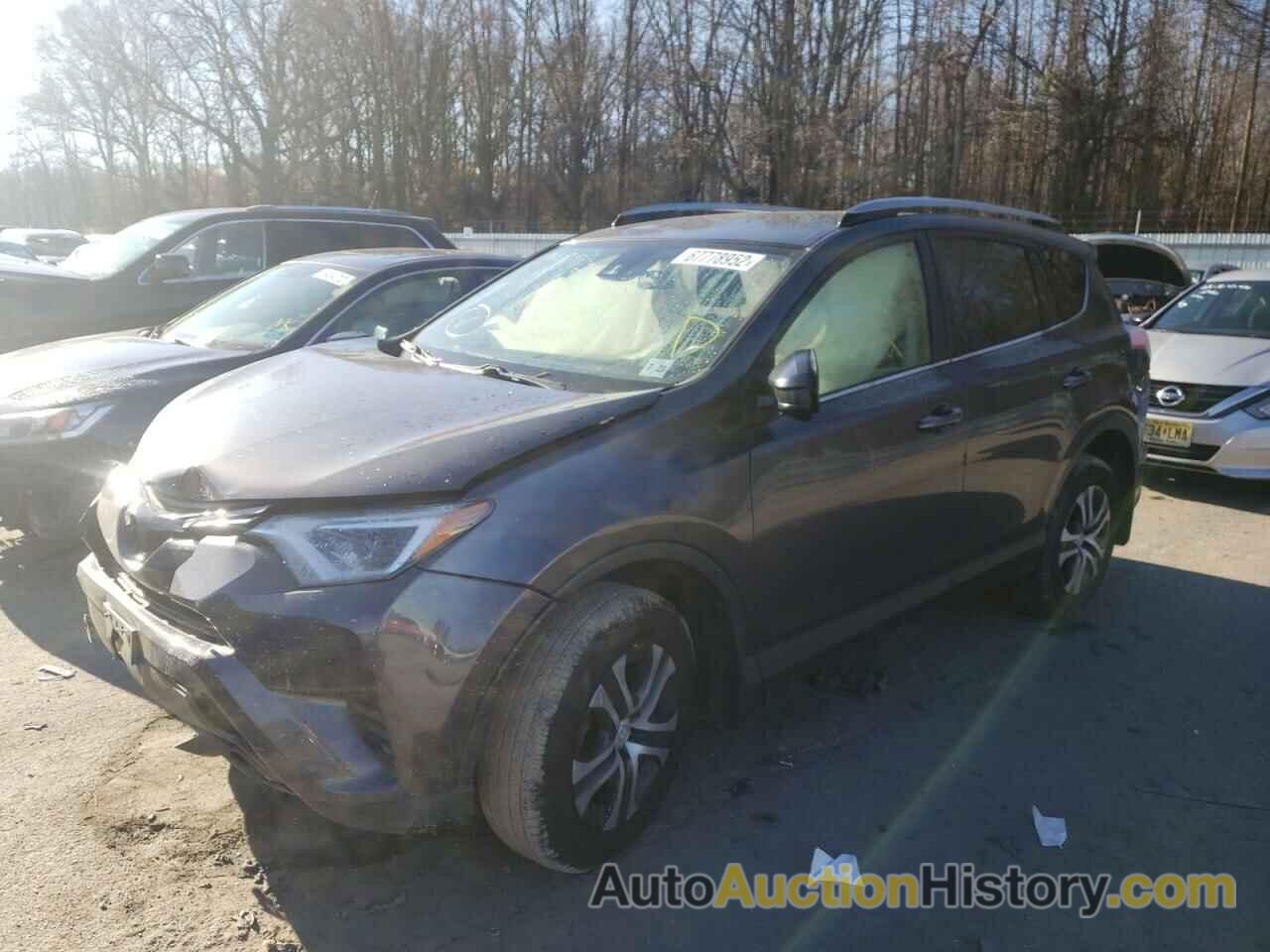 2018 TOYOTA RAV4 LE, JTMBFREVXJJ737038