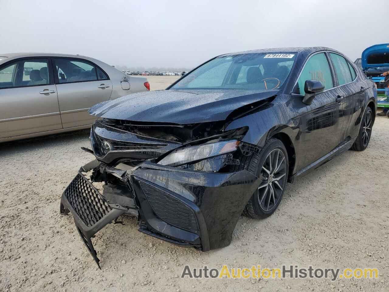 2021 TOYOTA CAMRY SE, 4T1G11AKXMU488885