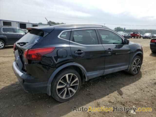 NISSAN ROGUE S, JN1BJ1CP5HW022656