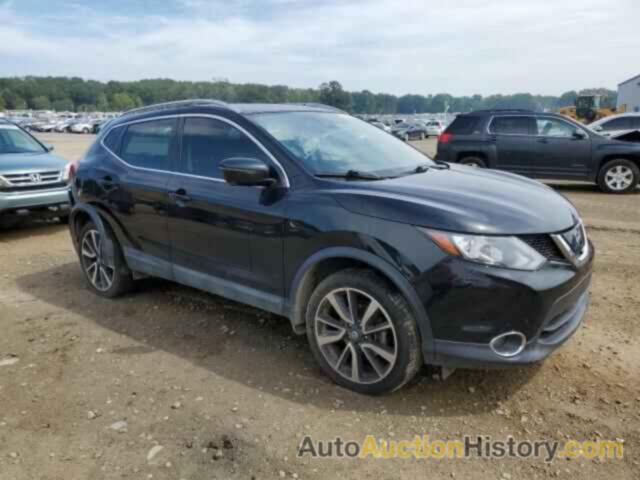 NISSAN ROGUE S, JN1BJ1CP5HW022656