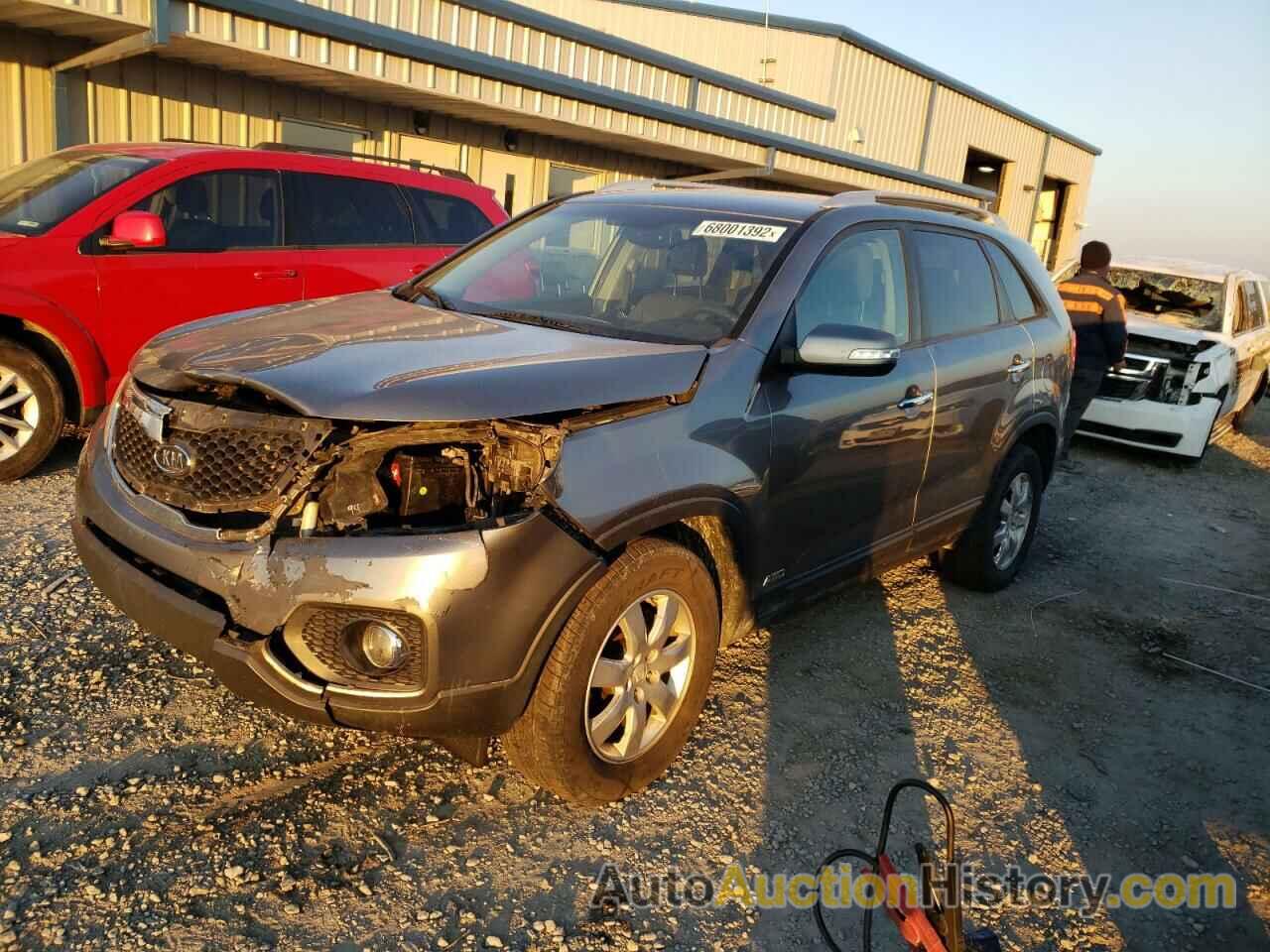 2011 KIA SORENTO BASE, 5XYKTDA18BG118163