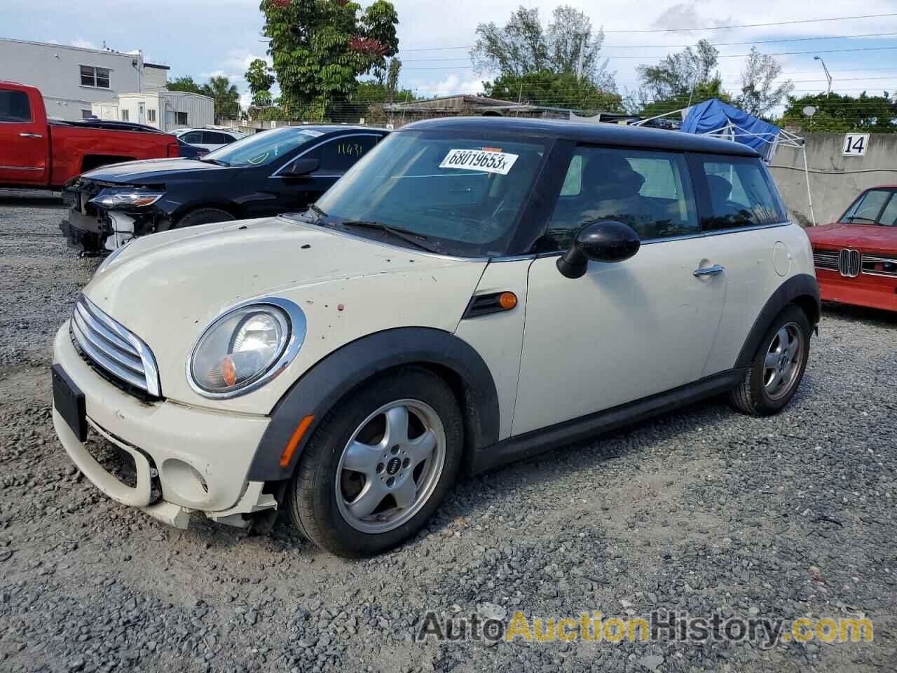 2011 MINI COOPER, WMWSU3C54BT096526