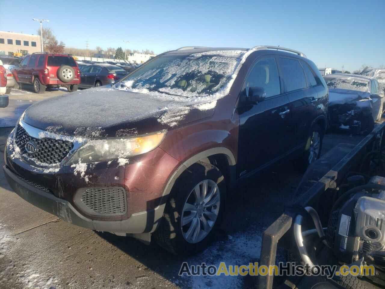 2011 KIA SORENTO BASE, 5XYKTDA29BG080208