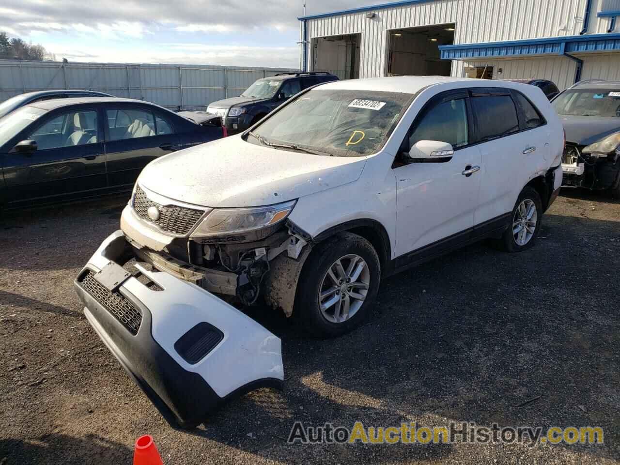 2014 KIA SORENTO LX, 5XYKT3A6XEG516551