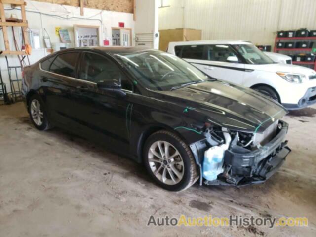 FORD FUSION SE, 3FA6P0HD9KR103827