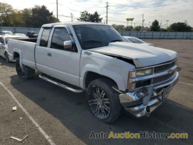 CHEVROLET GMT K1500, 2GCEK19K8J1166427