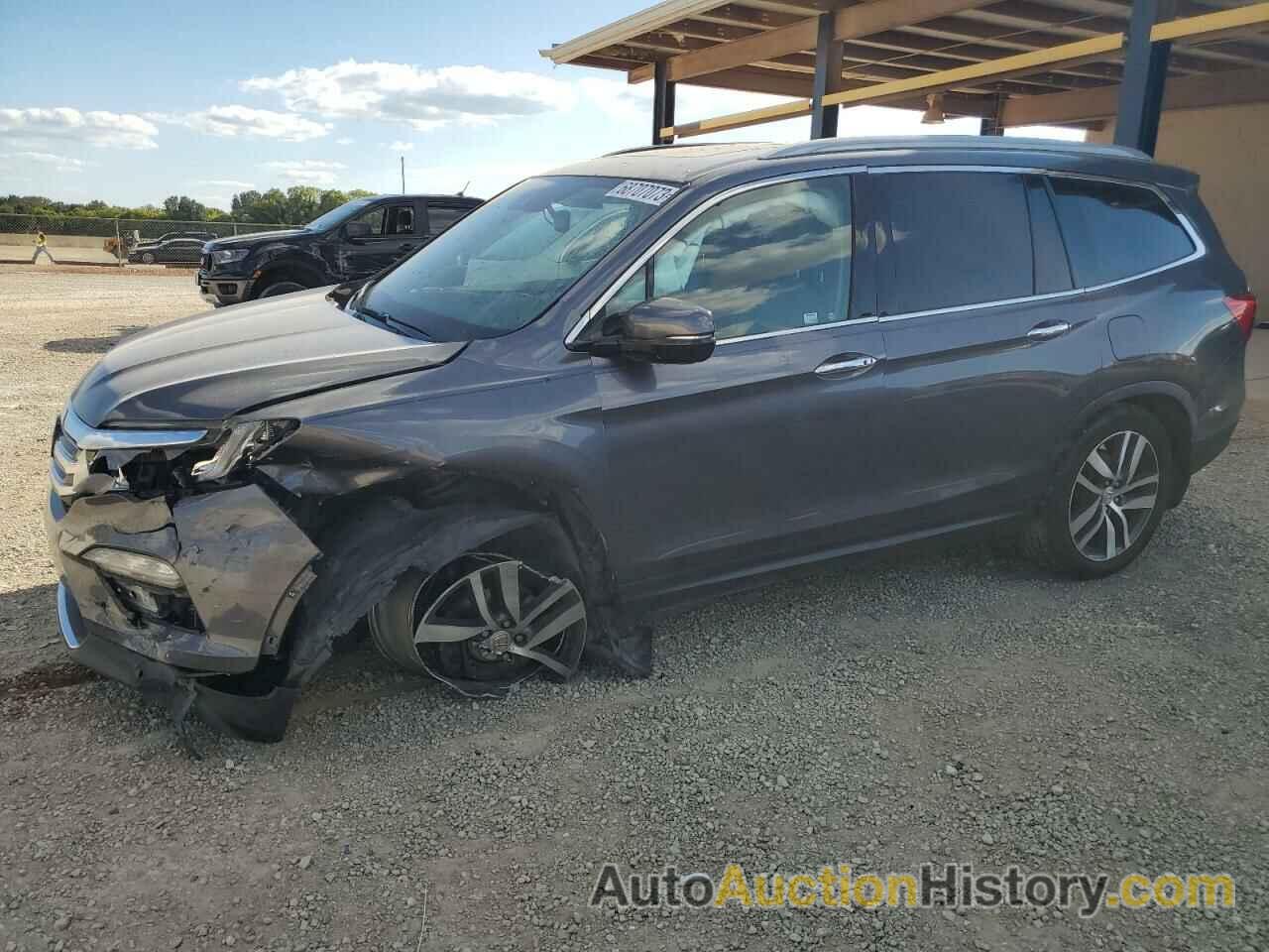 2018 HONDA PILOT TOURING, 5FNYF5H99JB004195