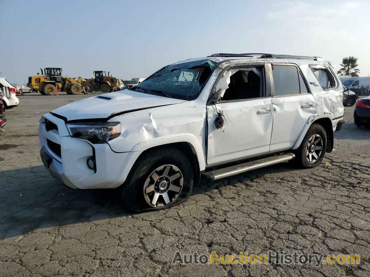 2019 TOYOTA 4RUNNER SR5, JTEBU5JR3K5701995