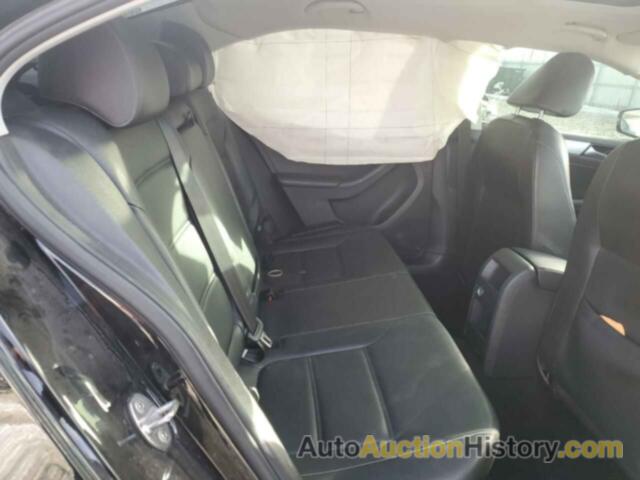 VOLKSWAGEN JETTA SEL, 3VWL17AJ9JM239455